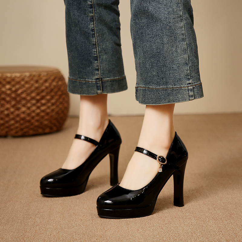 Women's classic round-toe plat - Leather Classic Strap avis et prix